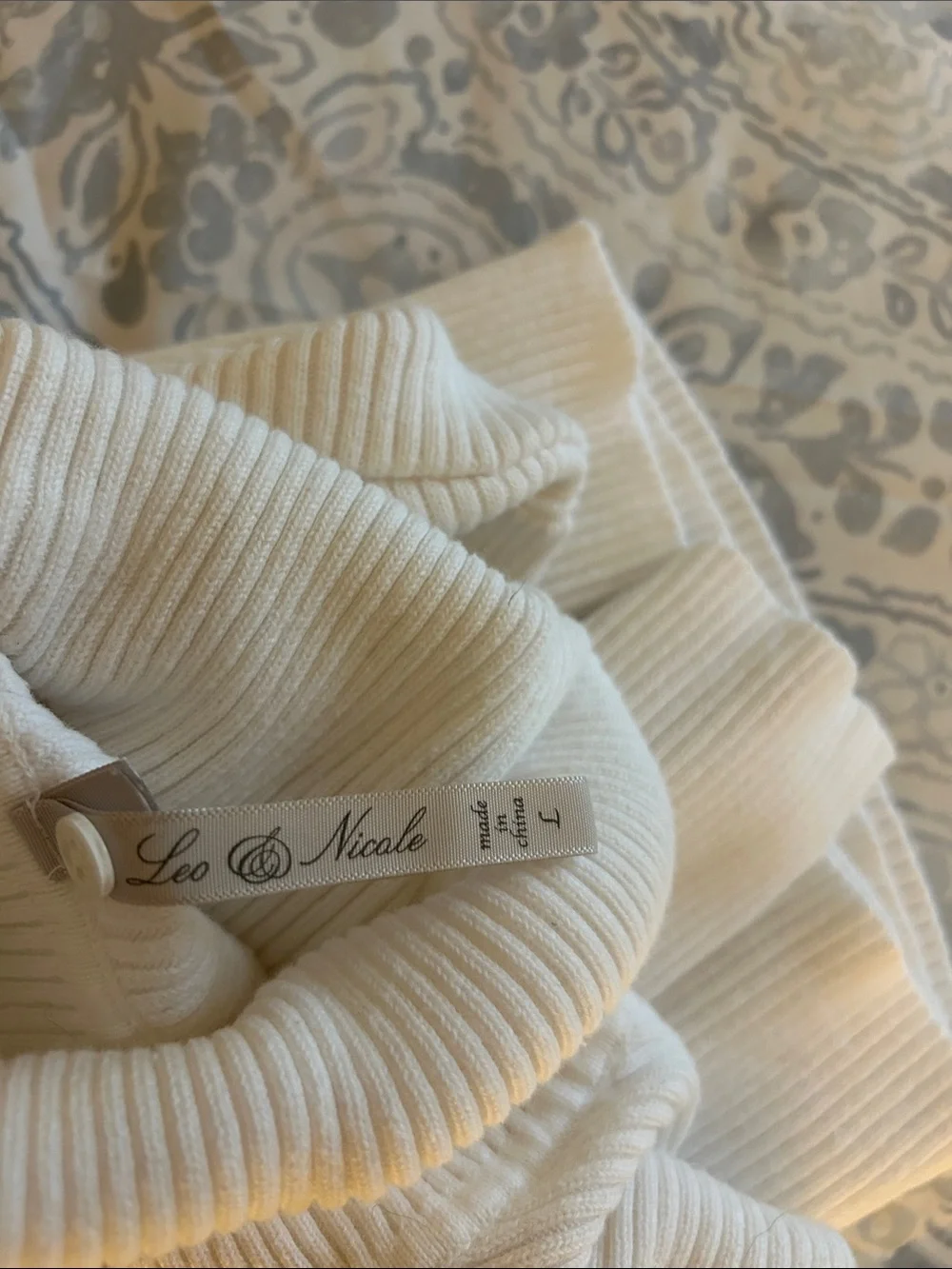 Cream Ribbed Turtleneck Sweater - Classic Women's Cowl & Turtleneck